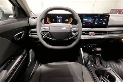 2026 Kia K4 LX