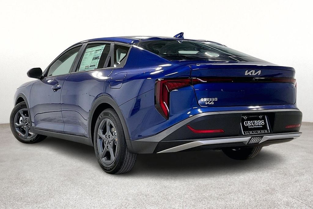 2026 Kia K4 LXS