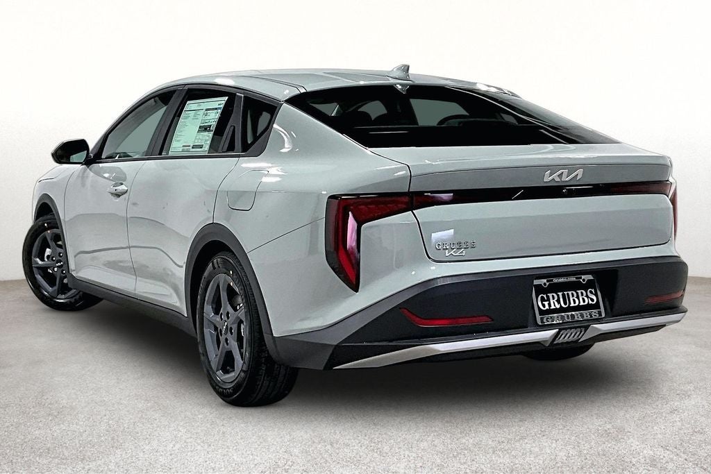 2026 Kia K4 LX
