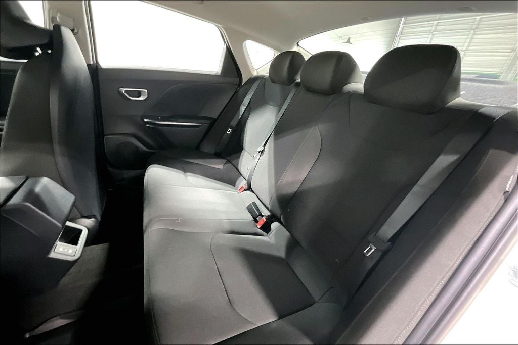 2026 Kia K4 LX