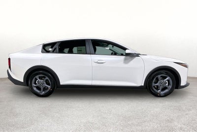 2026 Kia K4 LX