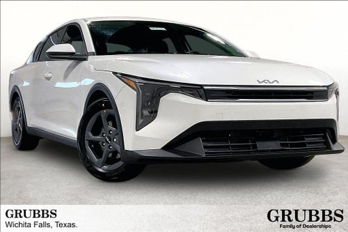 2026 Kia K4 LXS