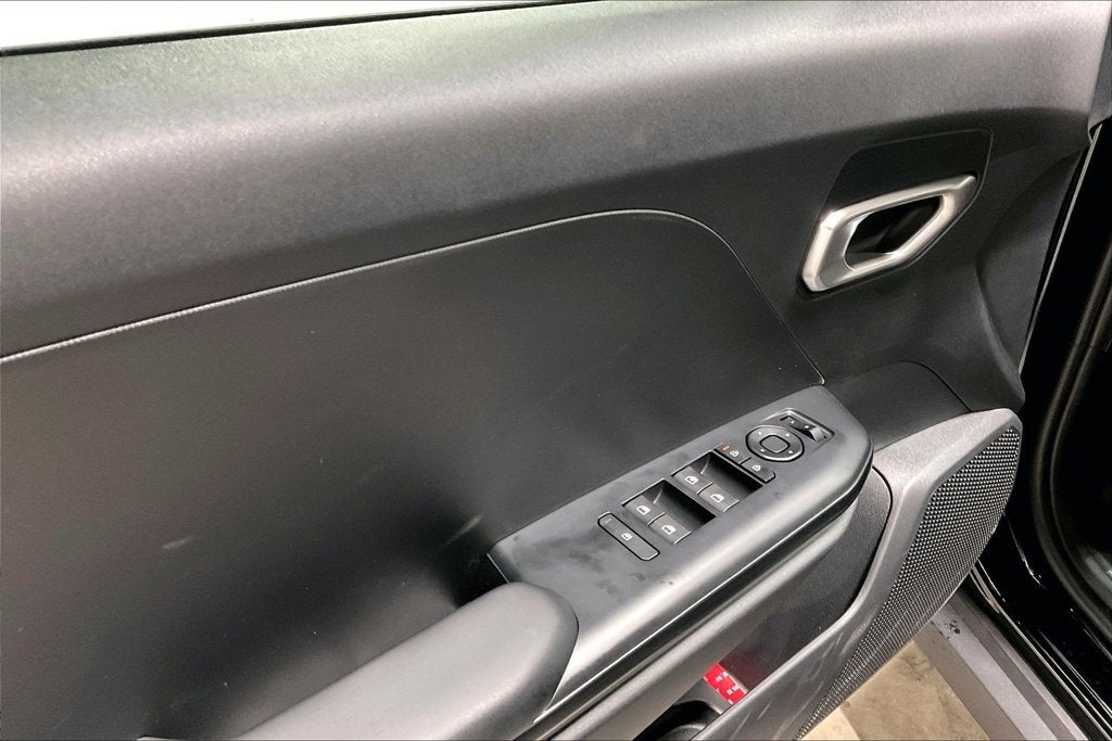 2027 Kia K4 LXS
