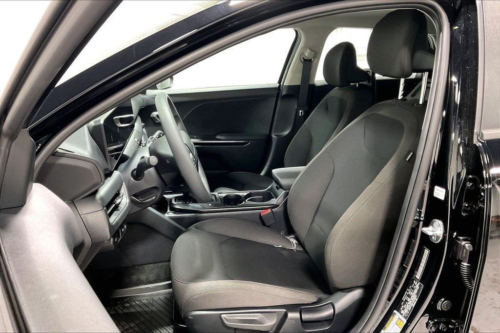 2027 Kia K4 LXS