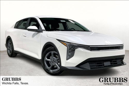 2026 Kia K4 LXS