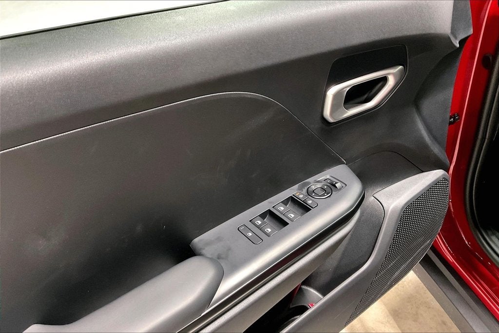 2027 Kia K4 LXS