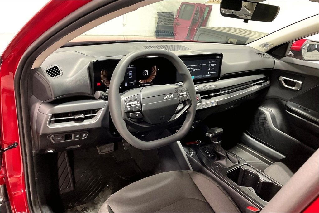 2027 Kia K4 LXS