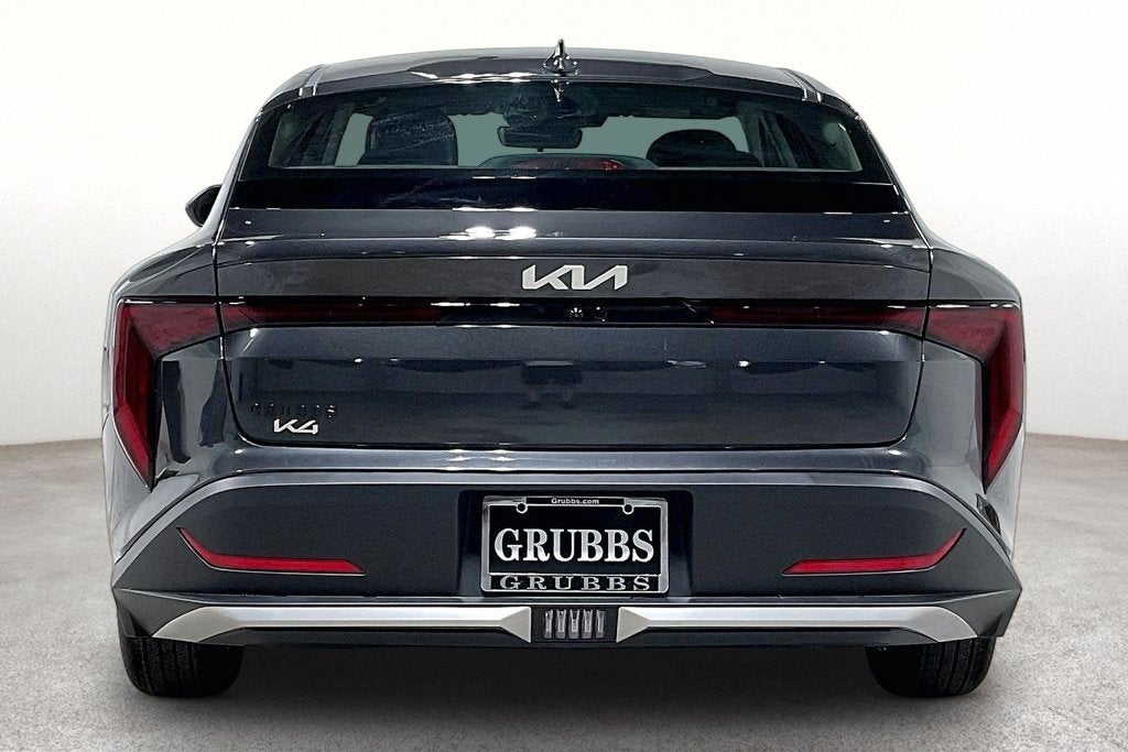 2027 Kia K4 LX
