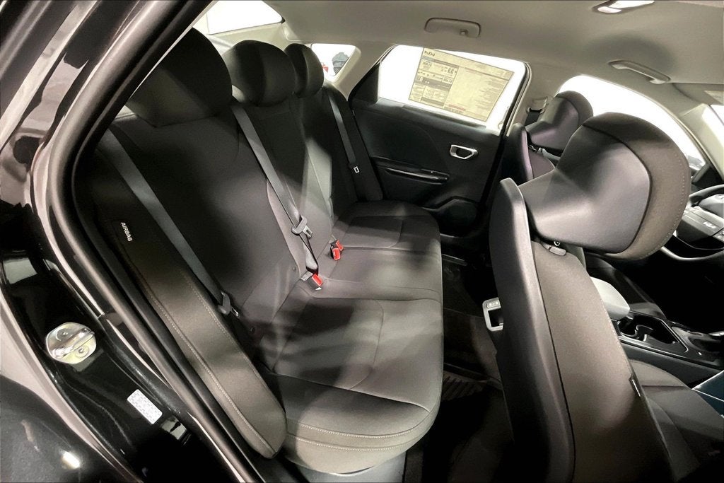 2027 Kia K4 LX