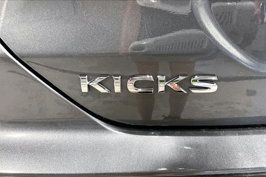 2024 Nissan Kicks S