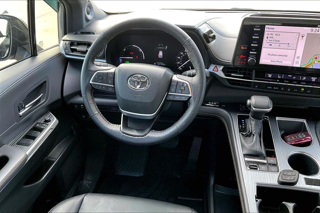 2024 Toyota Sienna Woodland Edition 7 Passenger