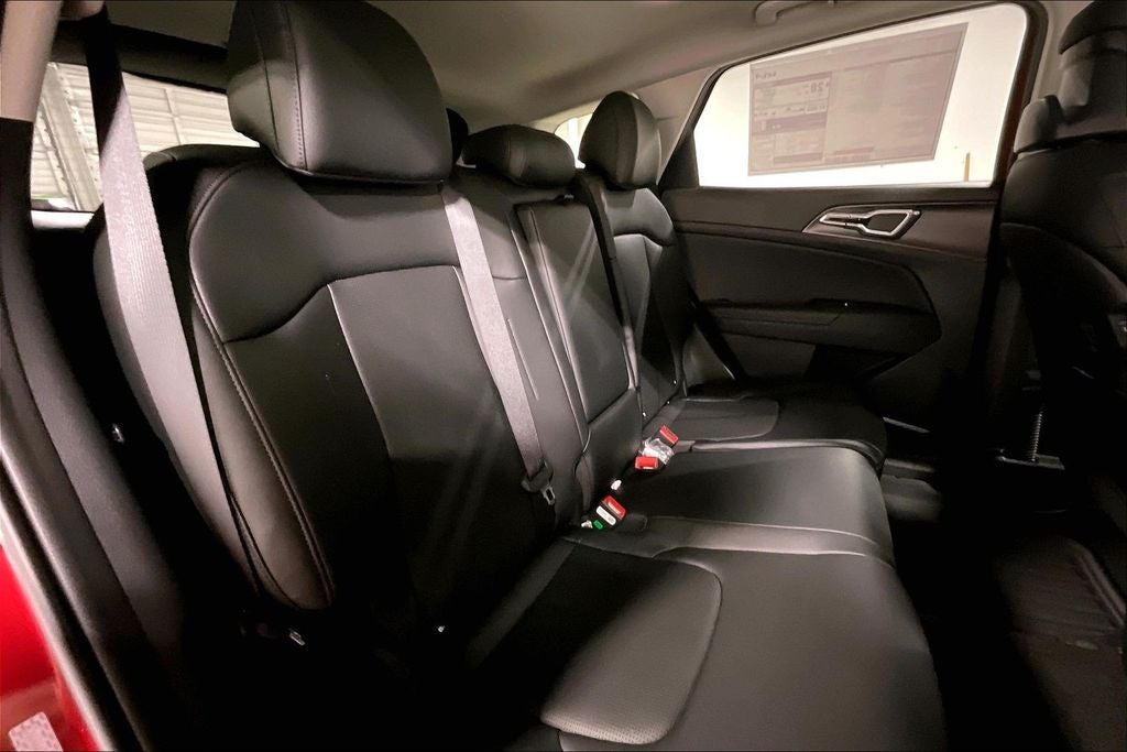 2027 Kia Sportage EX
