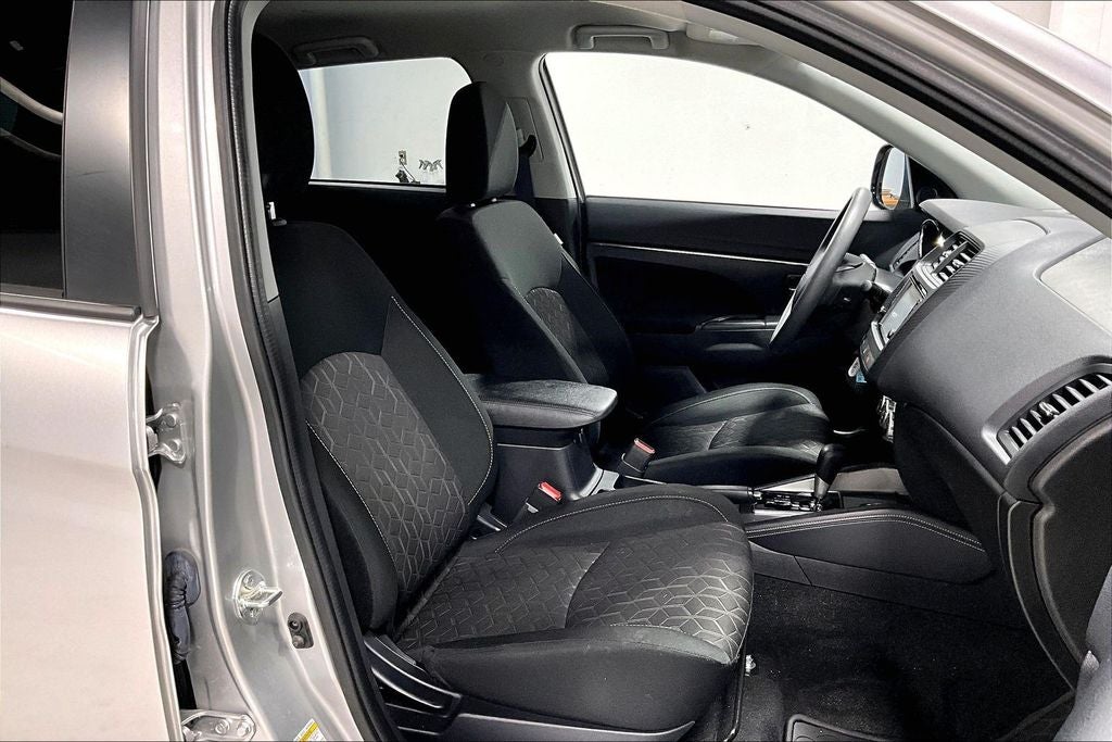 2024 Mitsubishi Outlander Sport 2.0 ES