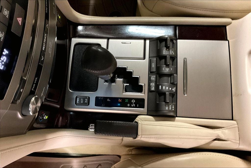 2013 Lexus LX 570
