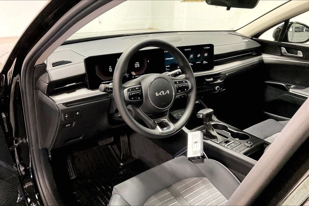 2026 Kia K5 LXS