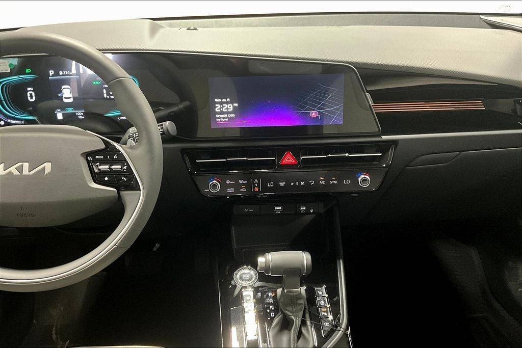 2025 Kia Niro SX