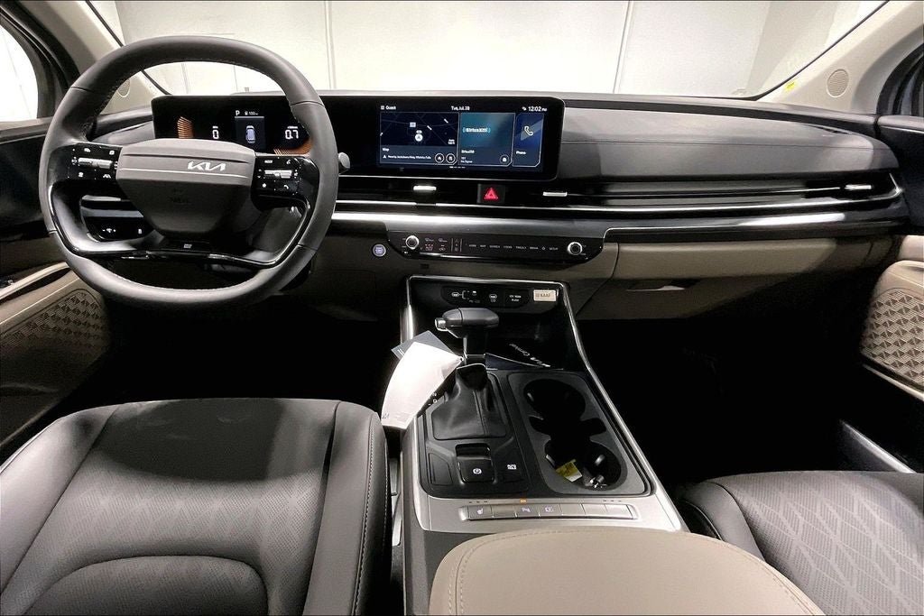 2027 Kia Carnival LXS