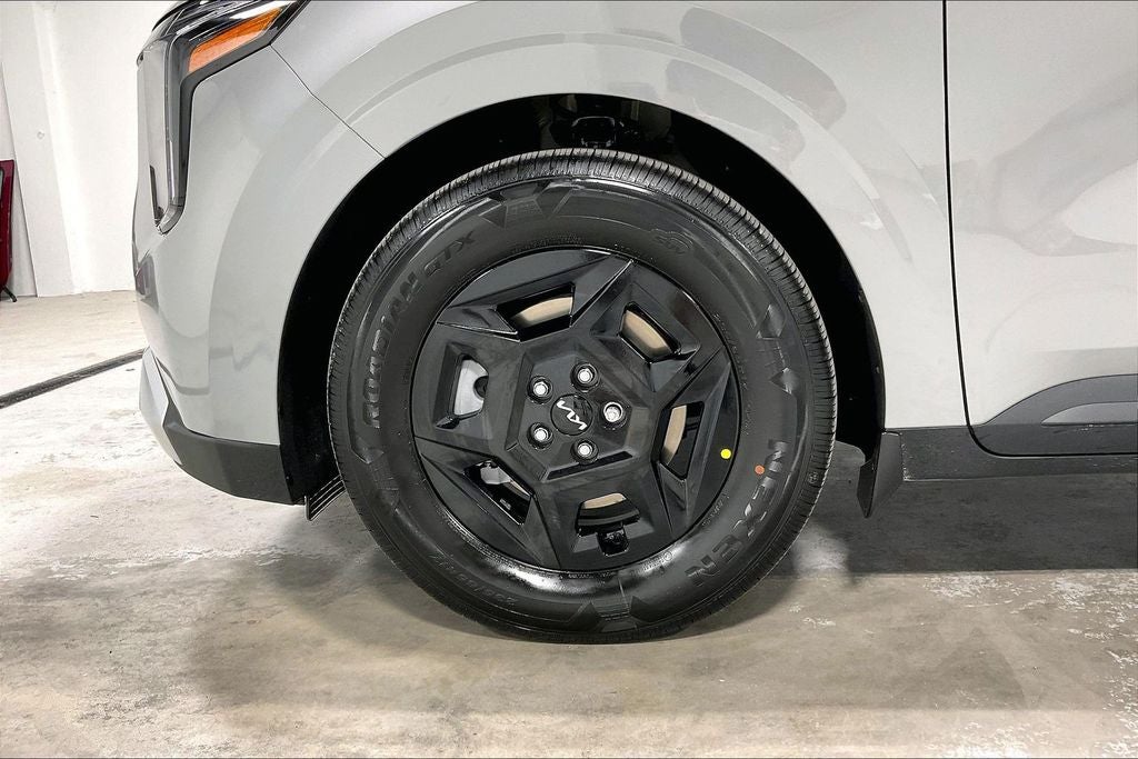 2027 Kia Carnival LXS