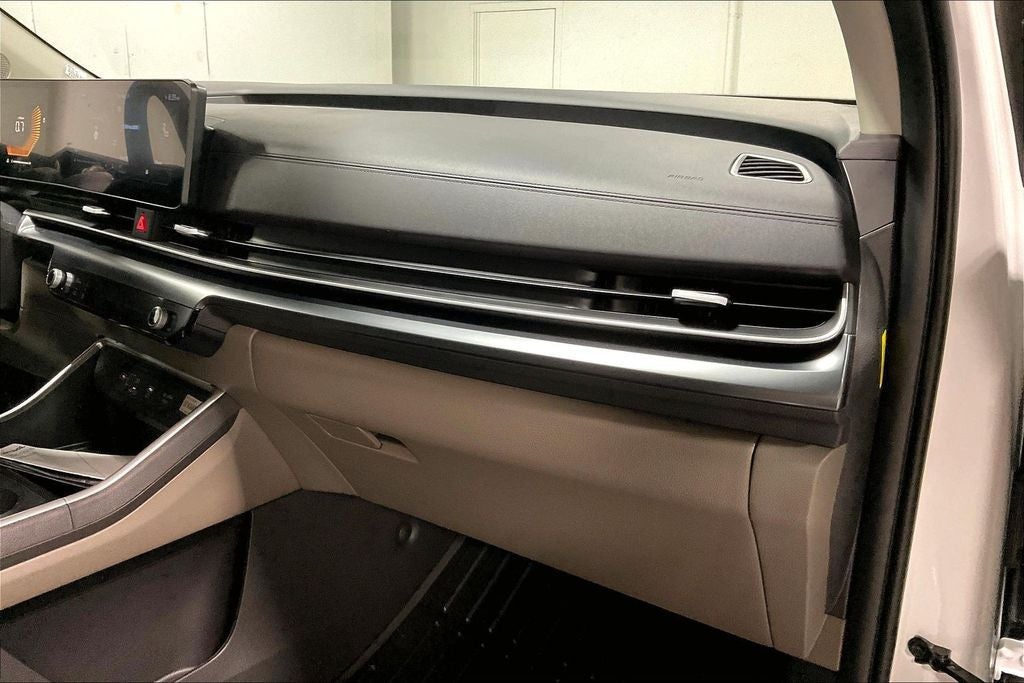 2027 Kia Carnival LXS