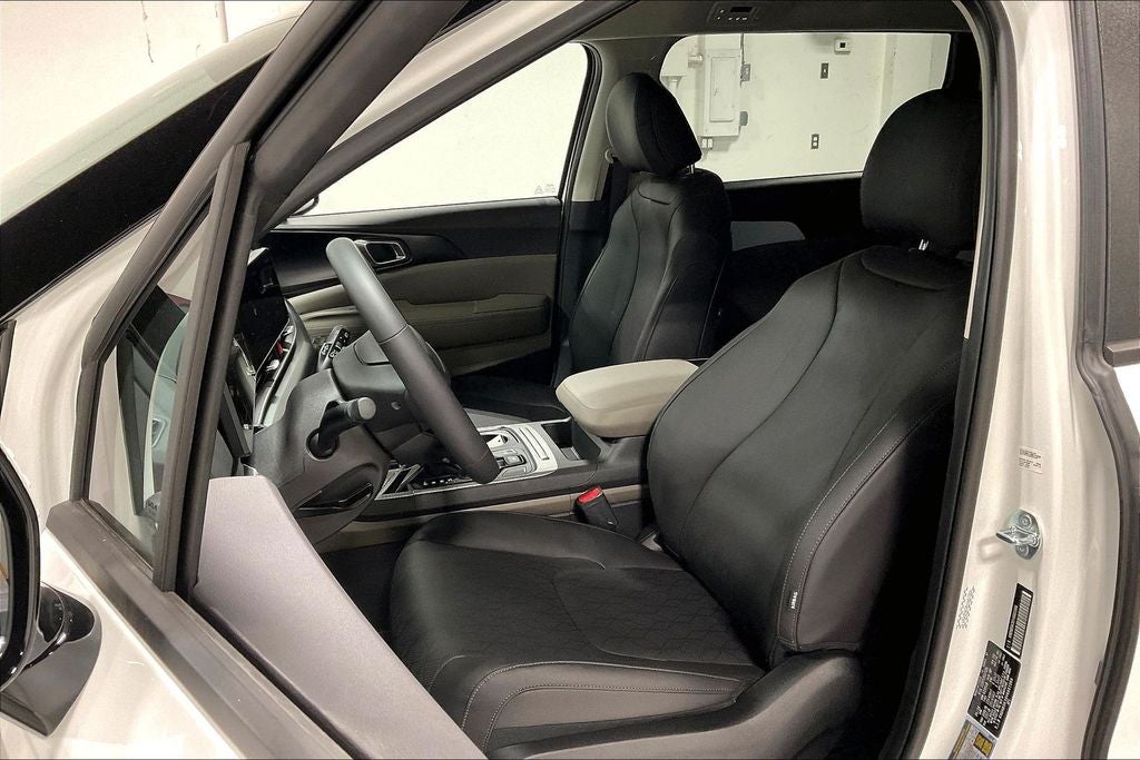2027 Kia Carnival LXS