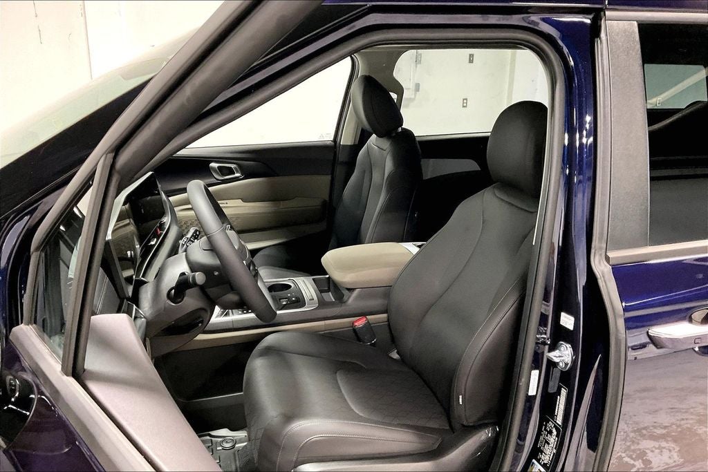 2027 Kia Carnival LXS
