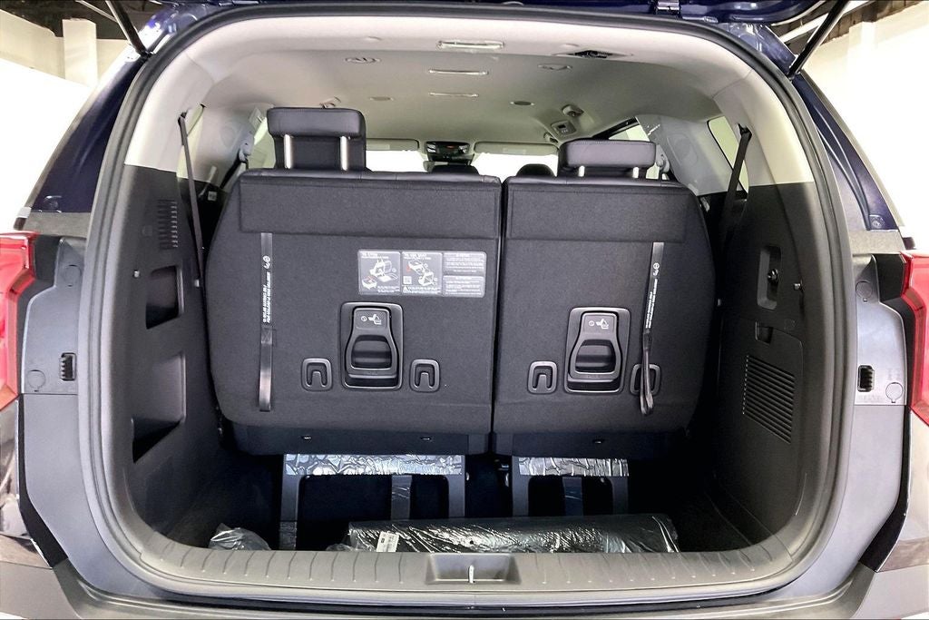 2027 Kia Carnival LXS