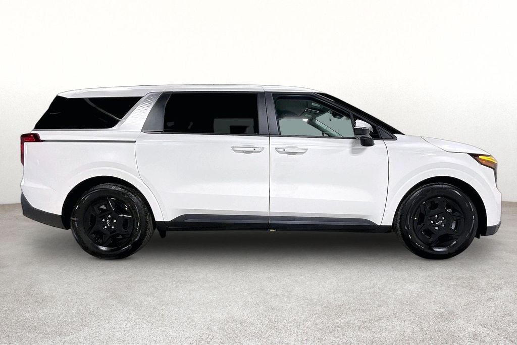 2026 Kia Carnival LX