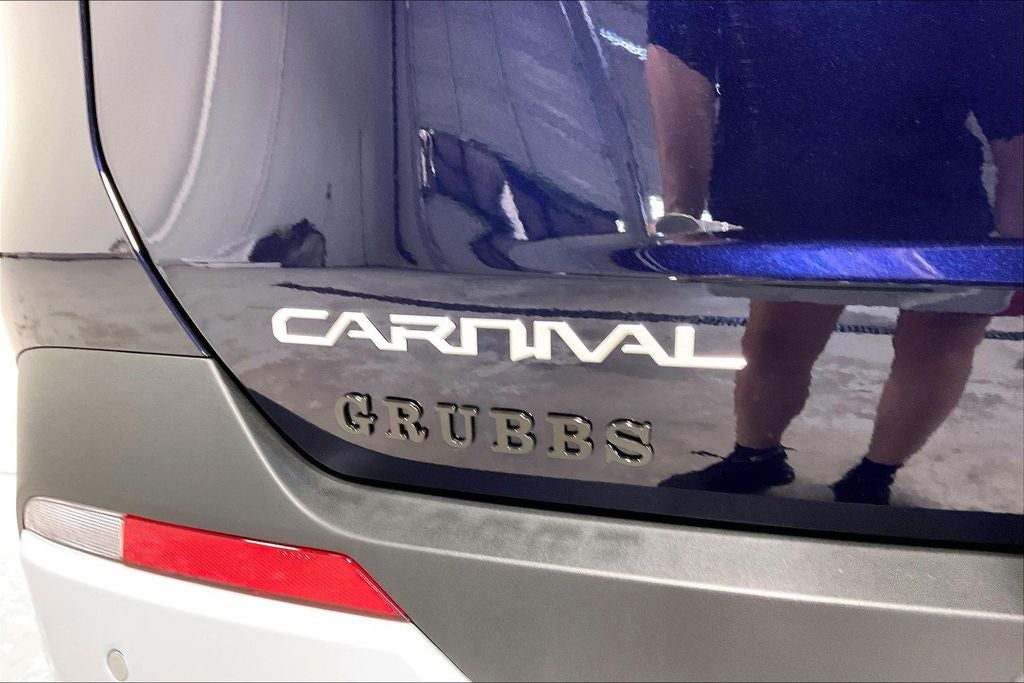 2027 Kia Carnival LXS