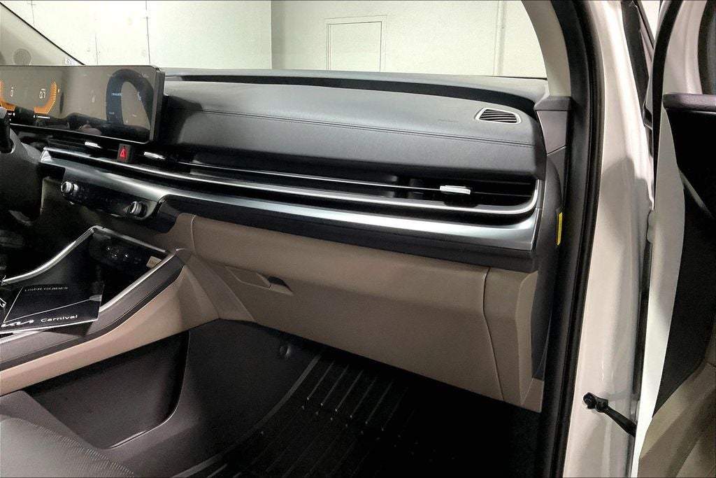 2027 Kia Carnival LXS