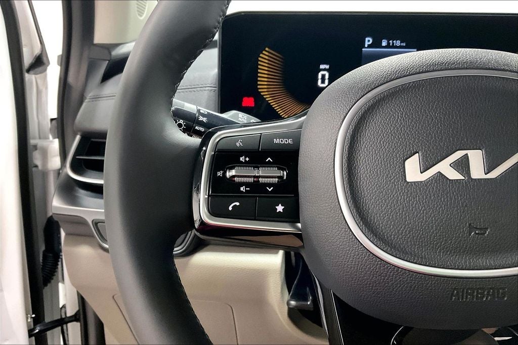 2026 Kia Carnival LXS