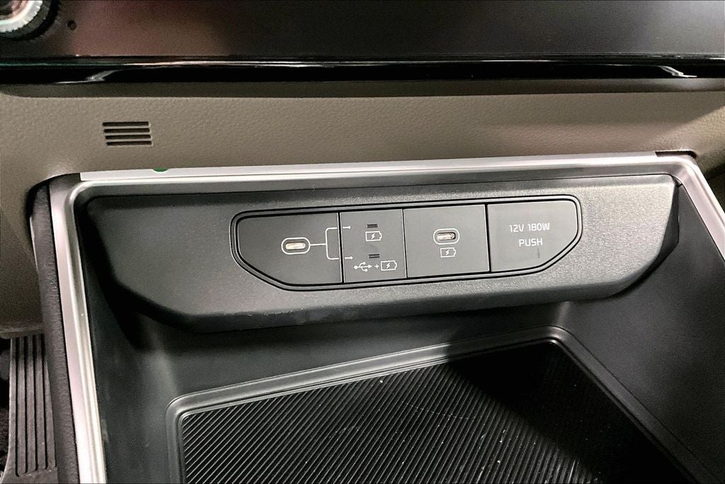 2026 Kia Carnival Hybrid LXS