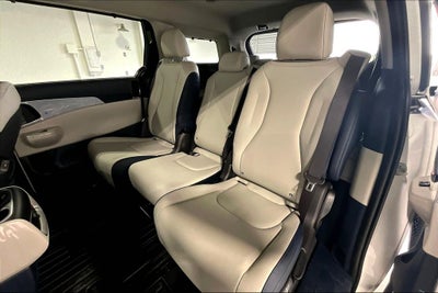 2025 Kia Carnival EX