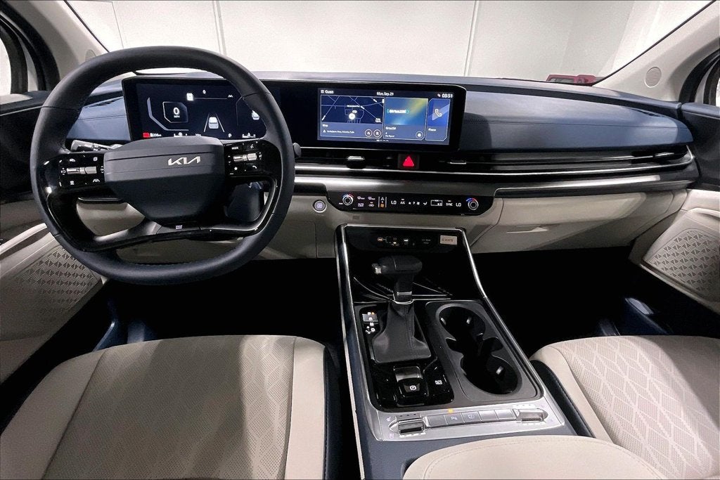 2027 Kia Carnival SX