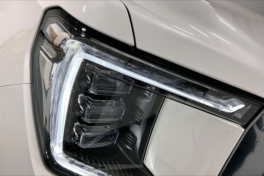 2021 GMC Yukon XL AT4