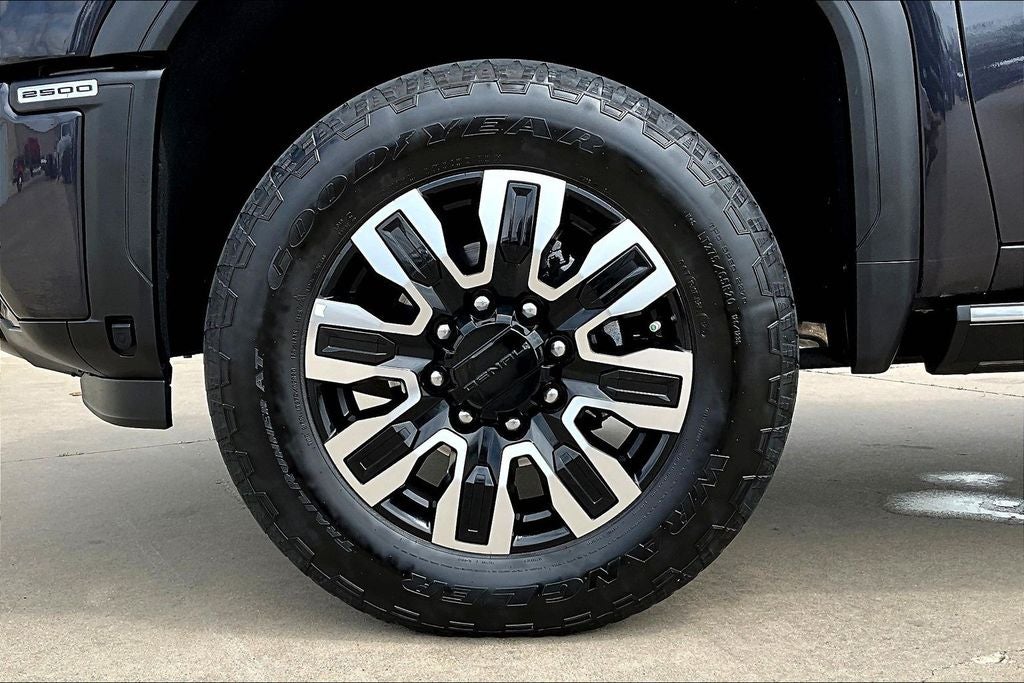 2025 GMC Sierra 2500HD Denali Ultimate