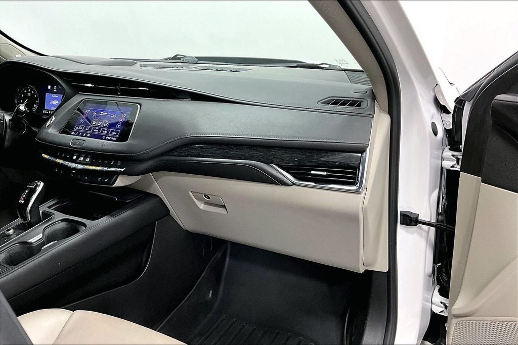 2020 Cadillac XT4 Premium Luxury