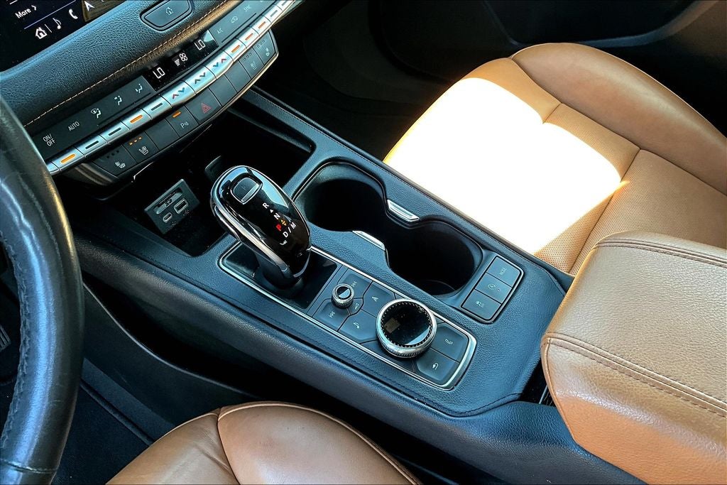 2021 Cadillac XT4 Premium Luxury