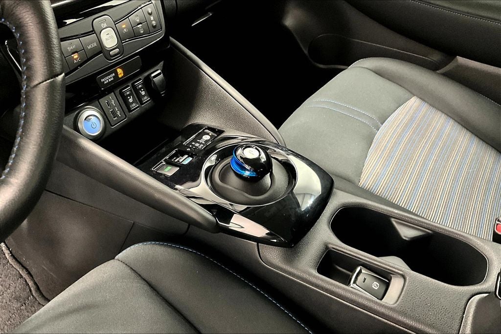 2025 Nissan Leaf SV Plus