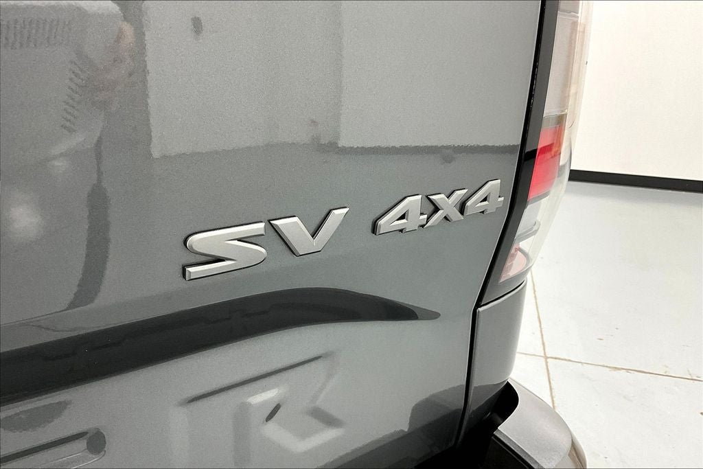 2024 Nissan Frontier SV