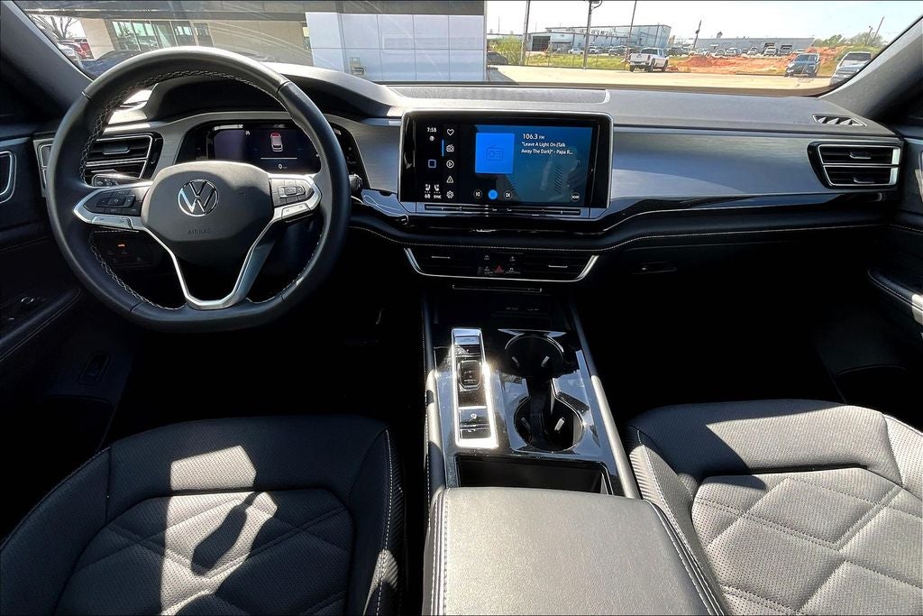 2024 Volkswagen Atlas Cross Sport 2.0T SE w/Technology