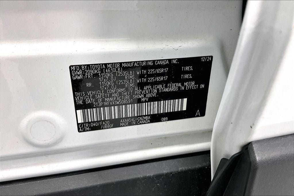 2025 Toyota RAV4 XLE