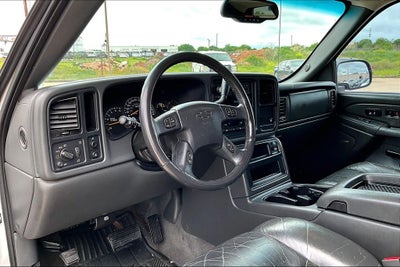 2004 Chevrolet Avalanche 1500 Base