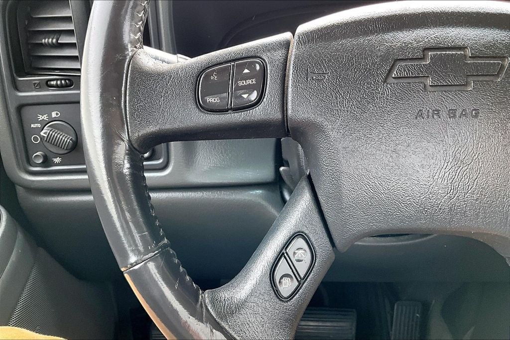 2004 Chevrolet Avalanche 1500 Base
