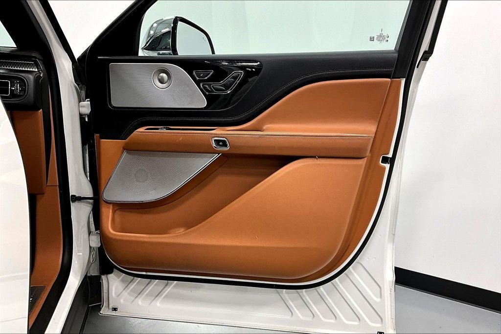 2020 Lincoln Aviator Plug-In Hybrid Black Label Grand Touring