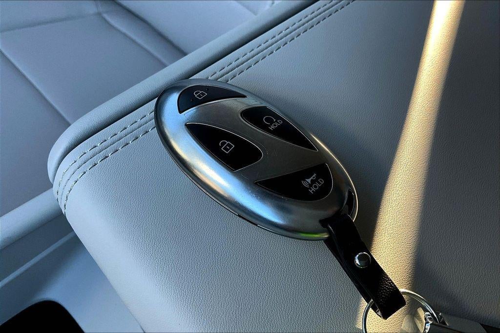 2026 Hyundai Santa Fe SE FWD