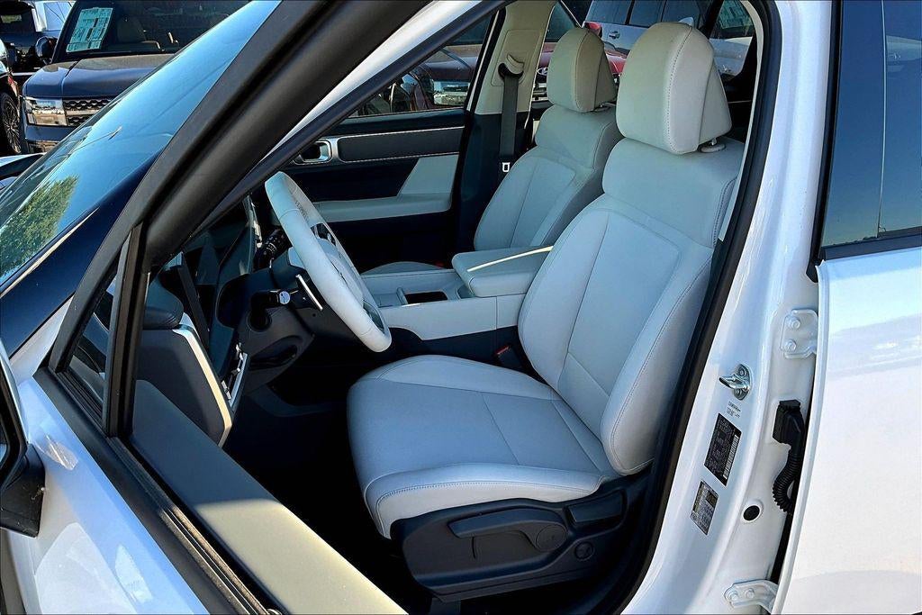 2026 Hyundai Santa Fe SE FWD