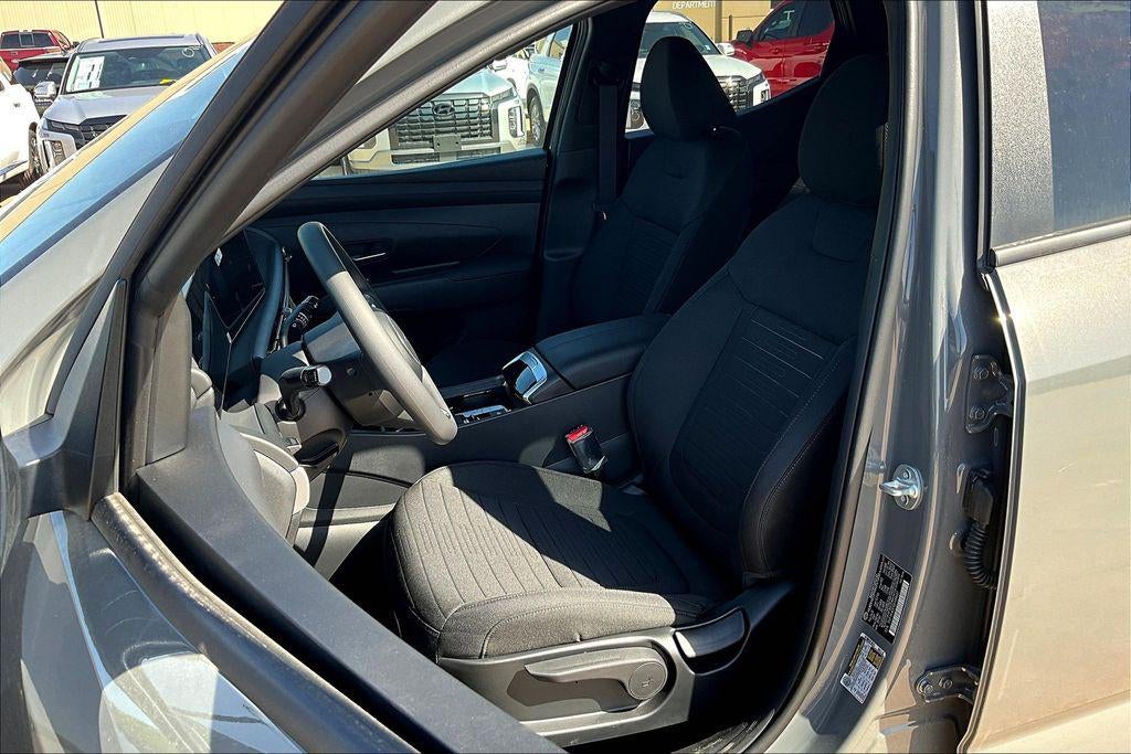 2025 Hyundai Santa Cruz SE FWD