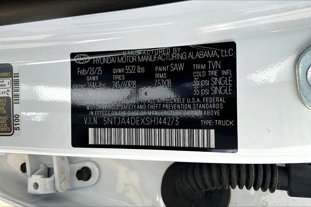 2025 Hyundai Santa Cruz SE FWD