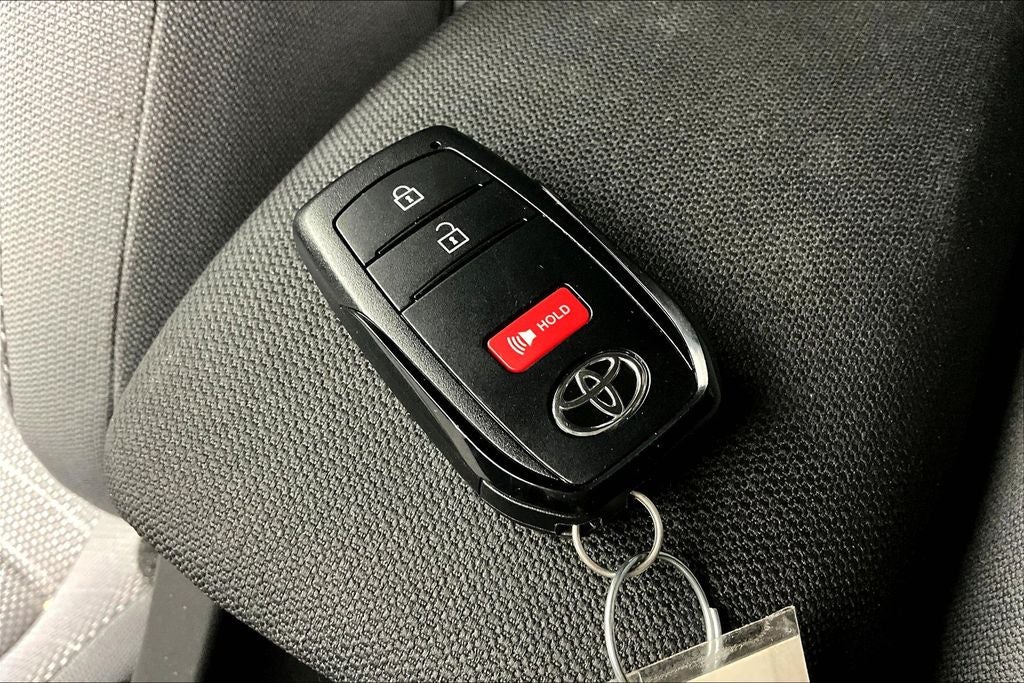 2023 Toyota Corolla Cross Hybrid SE