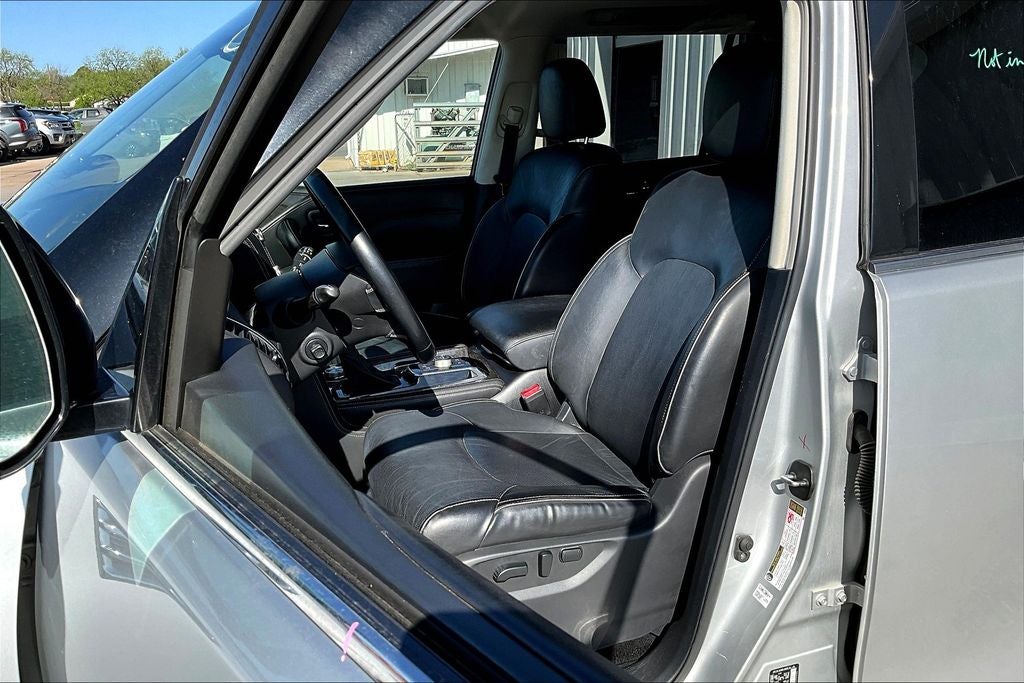 2022 INFINITI QX80 LUXE